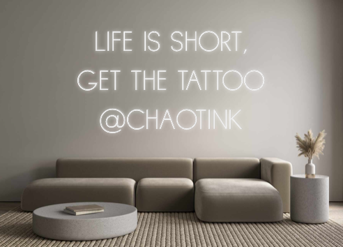 Neon personalizado: LIFE IS SHORT...