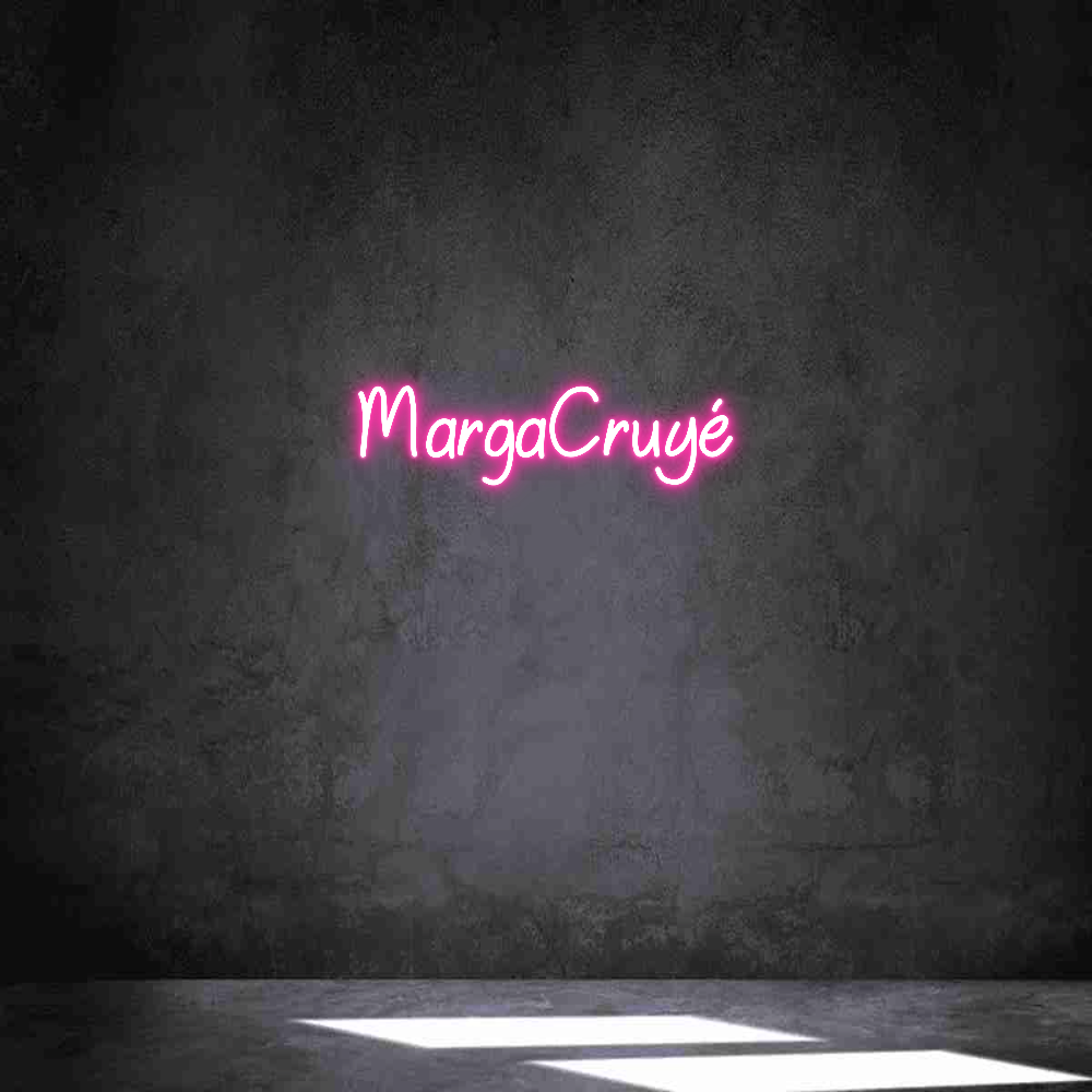 Neon personalizado: MargaCruyé