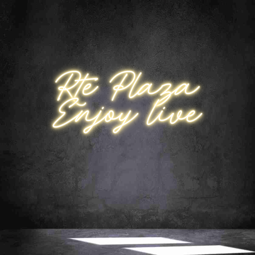 Neon personalizado: Rte Plaza
En...