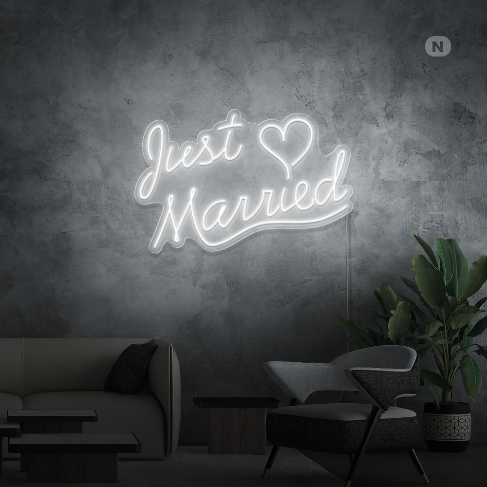 Cartel neon Just Married