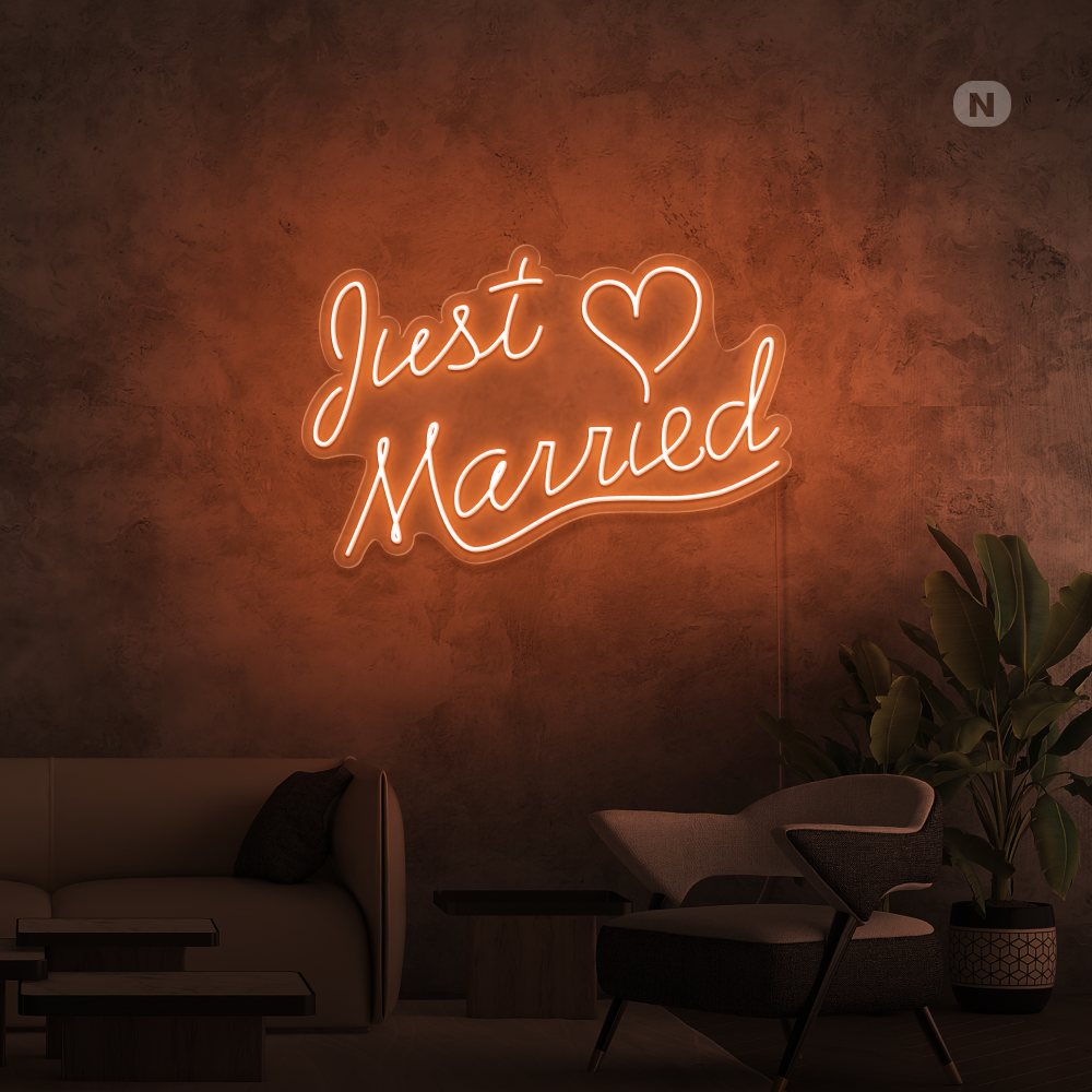 Cartel neon Just Married