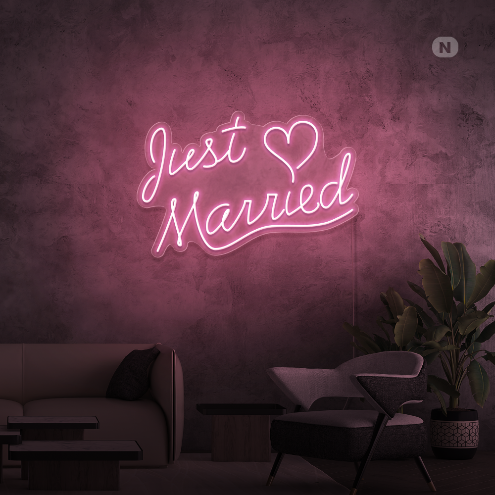 Cartel neon Just Married