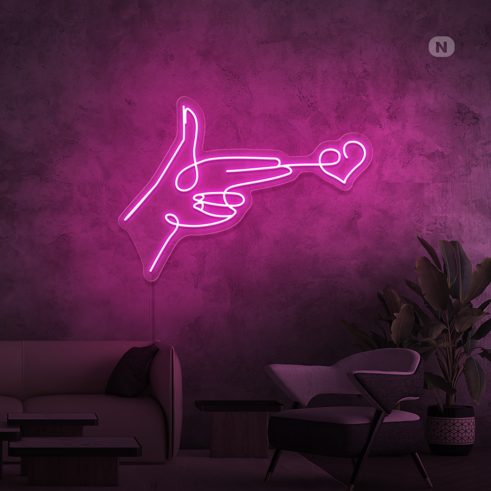 Cartel neon Lovestarget