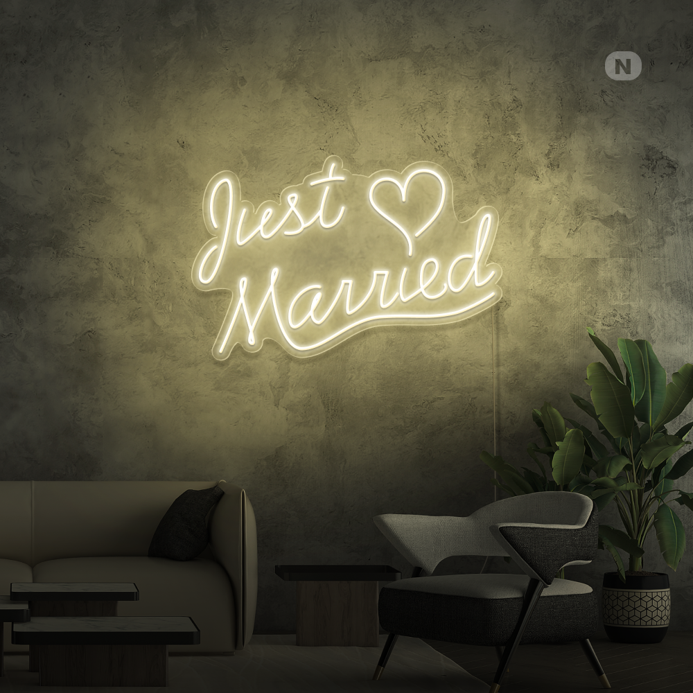 Cartel neon Just Married