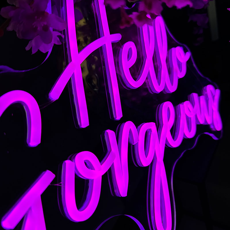 Cartel neon Hello Gorgeous