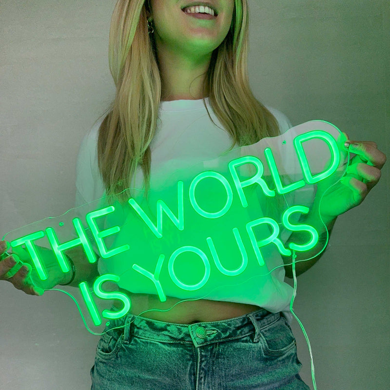 Cartel neon The World Is Yours