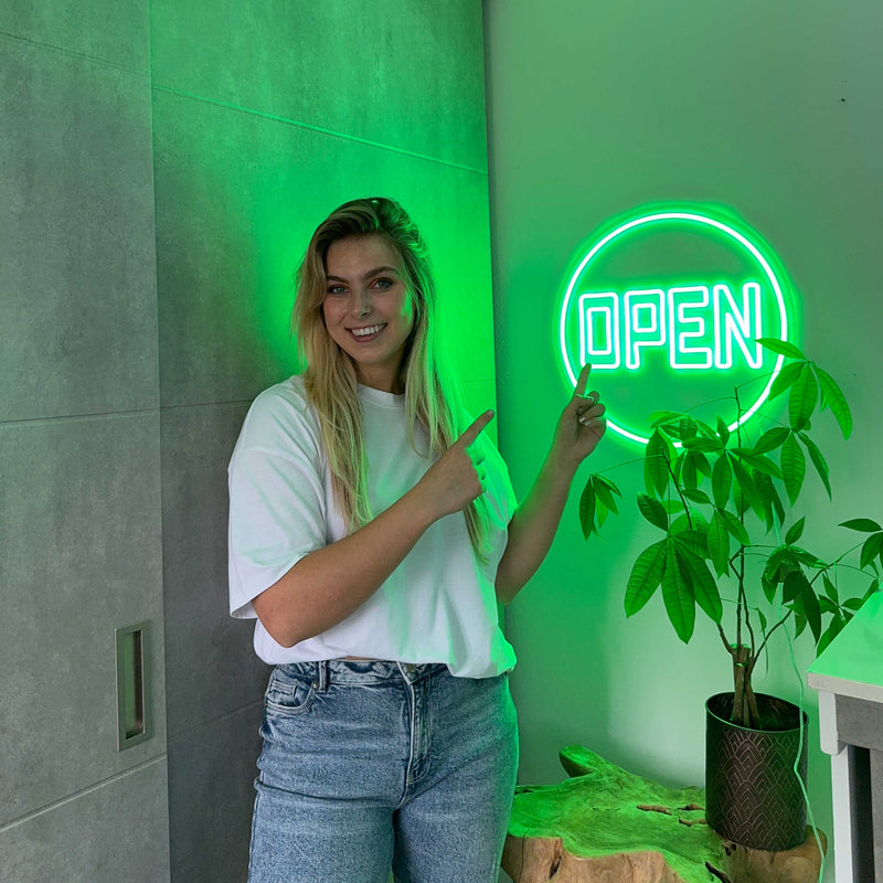 Cartel neon Open