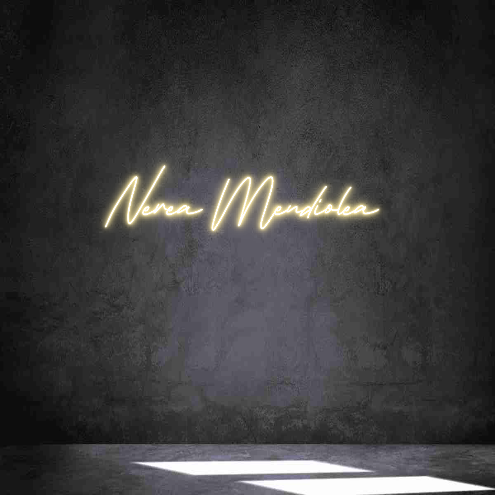 Neon personalizado: Nerea Mendiol...