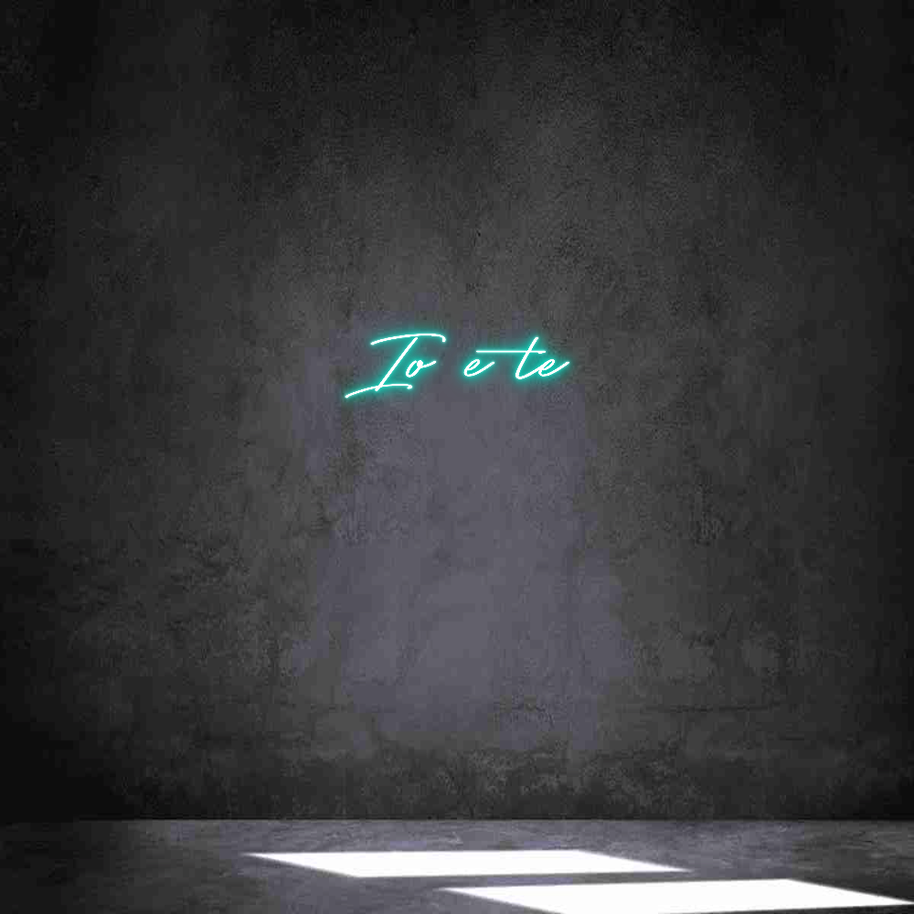 Neon personalizado: Io e te