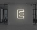 letras-de-neon-e-blanco-calido