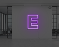 letras-de-neon-e-violeta