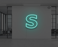 letras-de-neon-s-turquesa